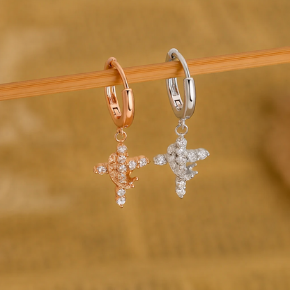 Brinco Cruz & Coroa Banhado a Ouro 18K [COMPRE 1 E LEVE 2]
