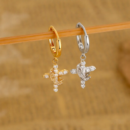 Brinco Cruz & Coroa Banhado a Ouro 18K [COMPRE 1 E LEVE 2]