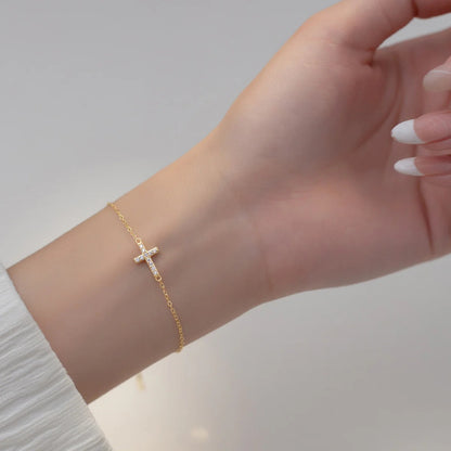 Pulseira Pingente Delicado de Cruz Banhada em Ouro [COMPRE 1 LEVE 2]