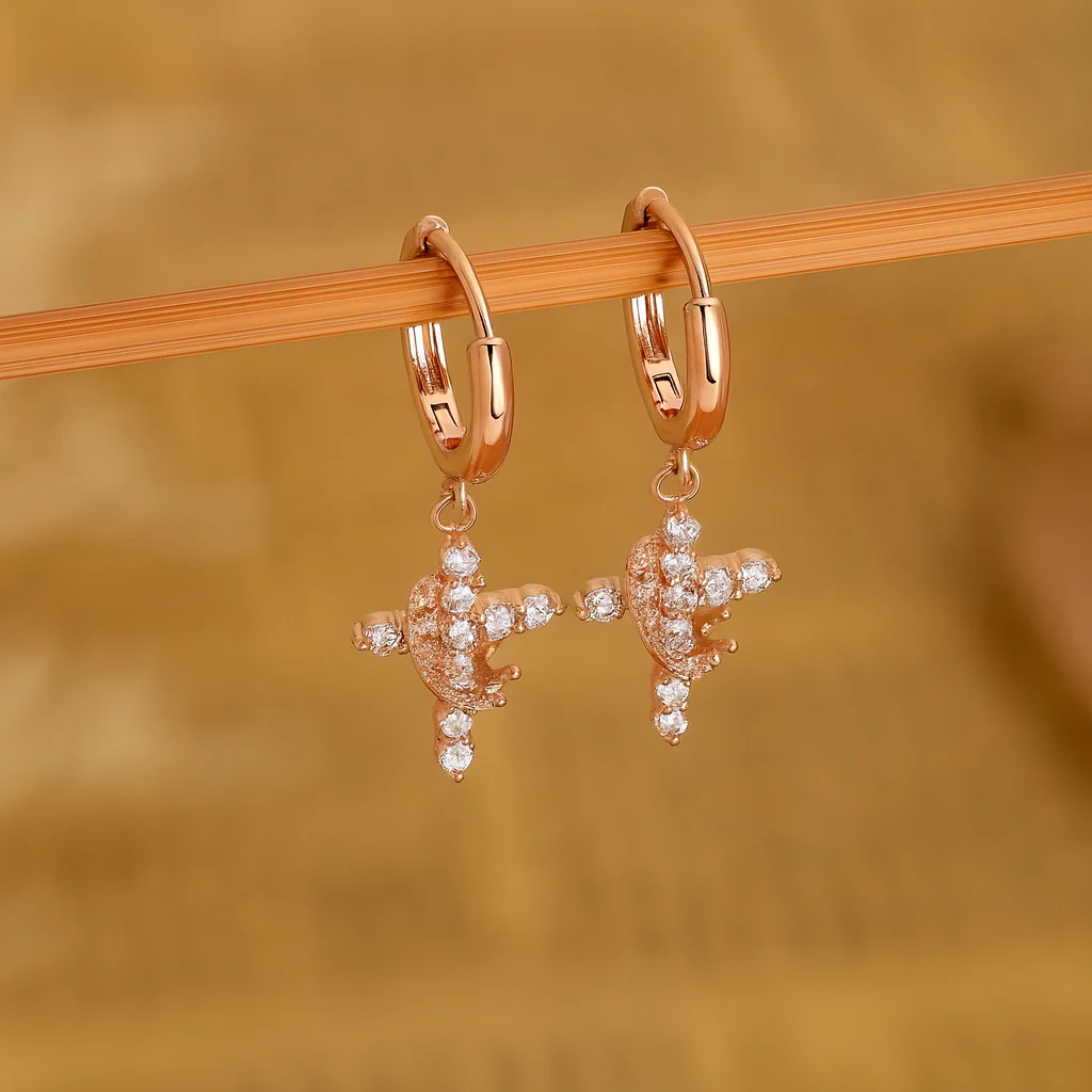 Brinco Cruz & Coroa Banhado a Ouro 18K [COMPRE 1 E LEVE 2]