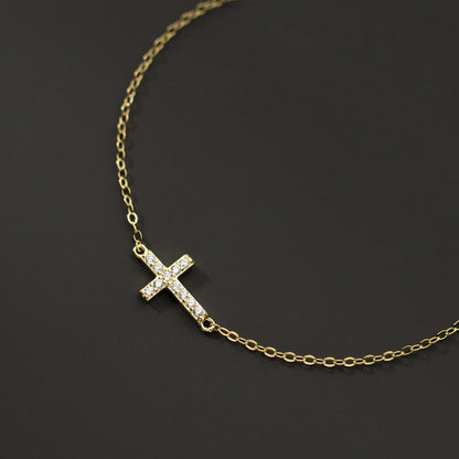 Pulseira Pingente Delicado de Cruz Banhada em Ouro [COMPRE 1 LEVE 2]